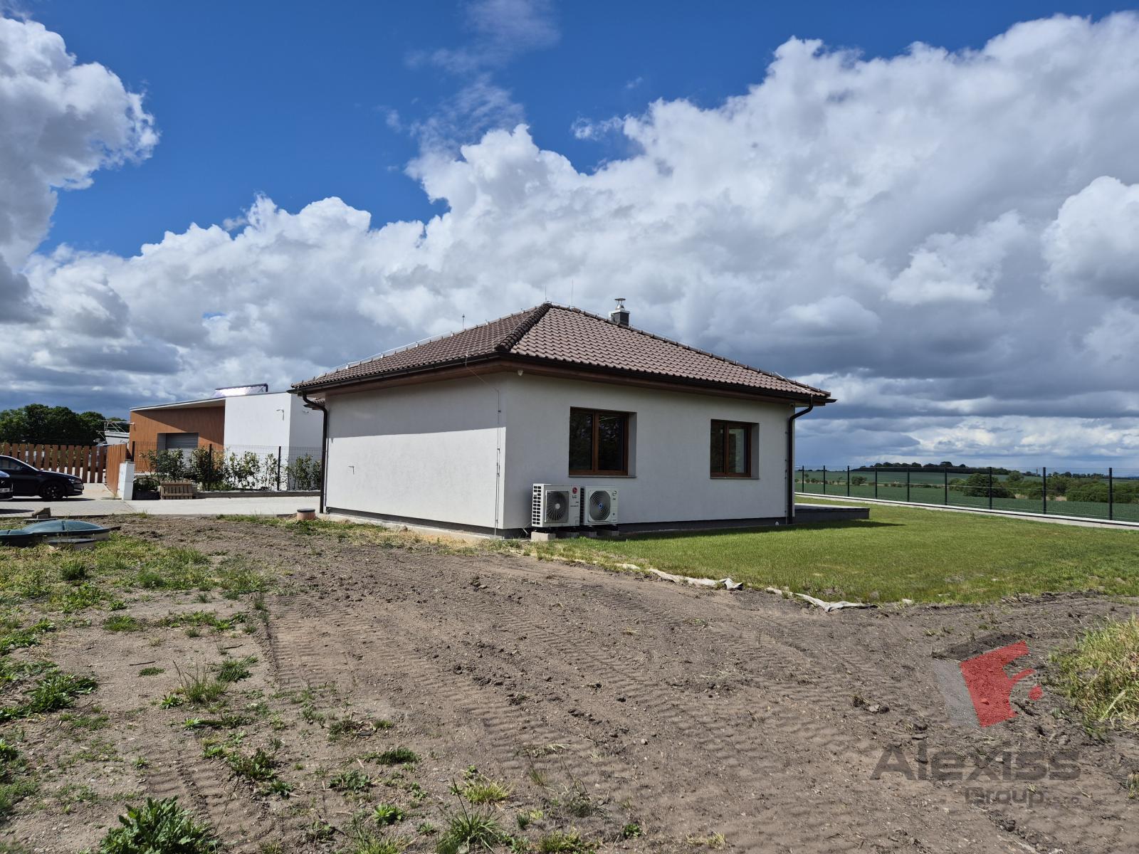 Pronájem novostavby bungalovu 5+KK, terasa, zahrada, Brázdimská, Brandýs nad Labem — fotografie 17