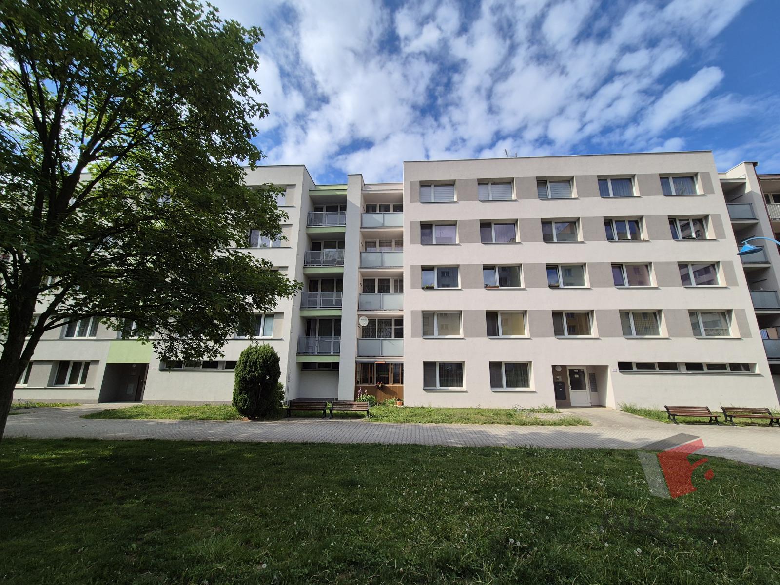 Prodej bytu 3+1, lodžie, sklep, 74 m2, Blatské sídliště, Veselí nad Lužnicí — fotografie 15